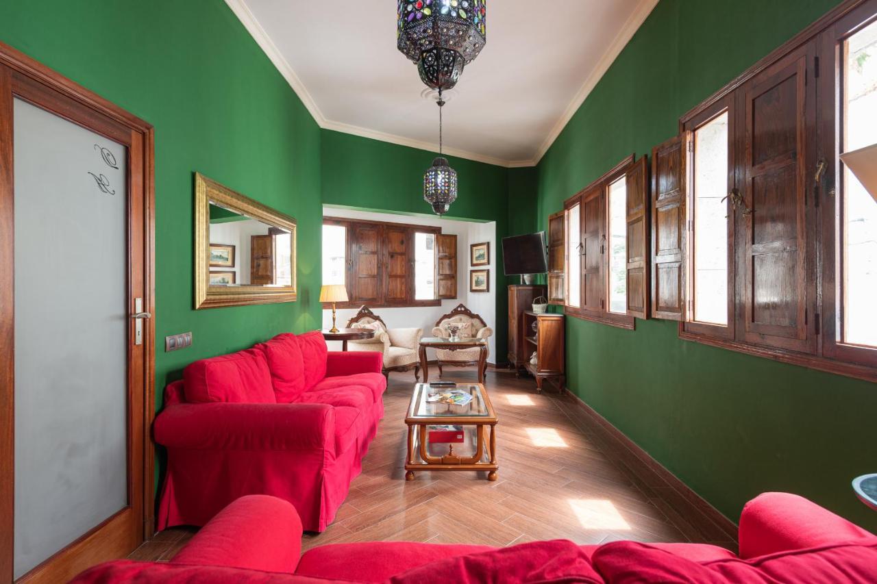 Homeforguest New Duplex With Rooftop Next To Arucas Cathedral エクステリア 写真