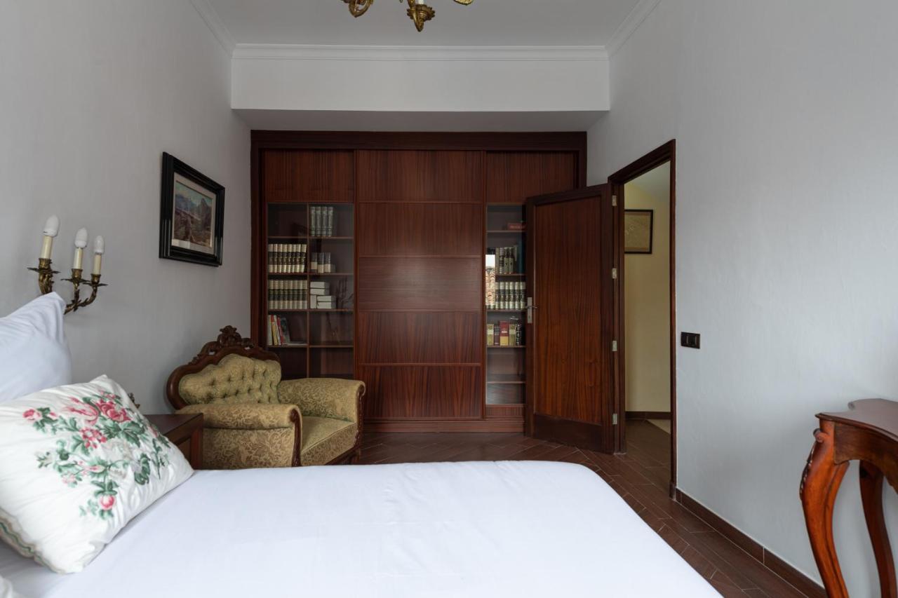 Homeforguest New Duplex With Rooftop Next To Arucas Cathedral エクステリア 写真