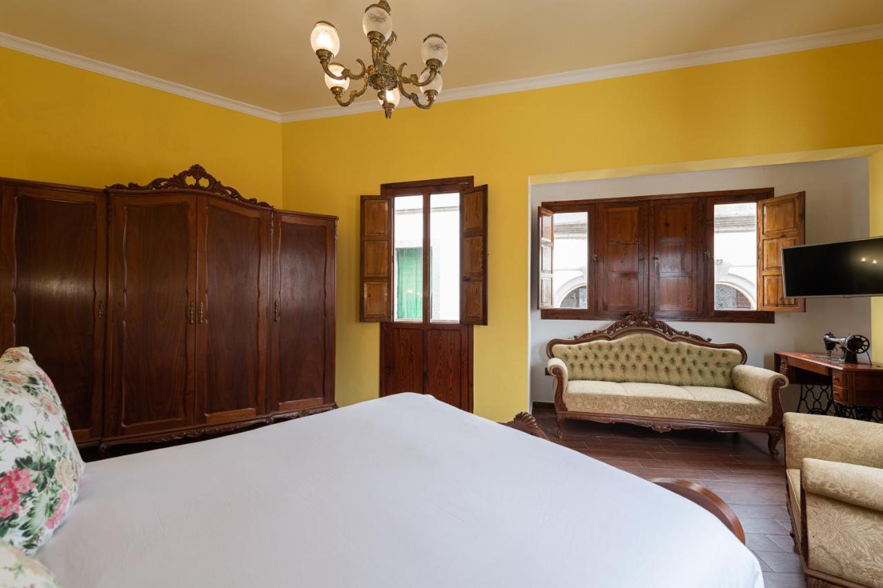 Homeforguest New Duplex With Rooftop Next To Arucas Cathedral エクステリア 写真